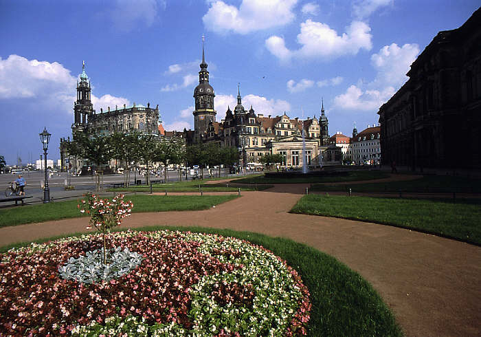 Hofkirche und Schloss